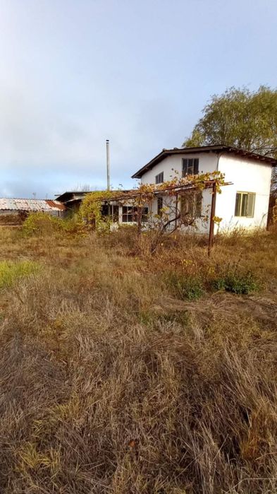 Продава се Промишлена сграда в Провадия - 4000 кв.м за 27 €/кв.м - Снимка #9