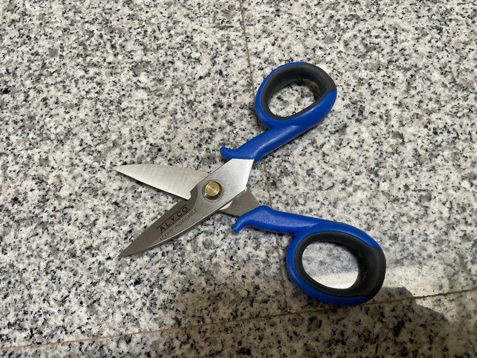 Професионални Електричарски Ножици с остриета от неръждаема стомана