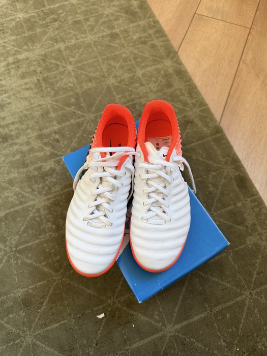 Nike Tiempo Original