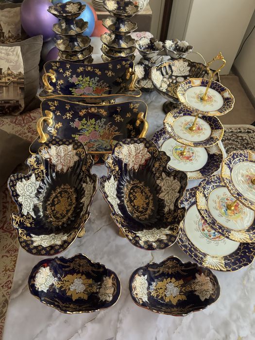 Срочно. Продается посуды  наборы, сервисы мадонна и.т.г.