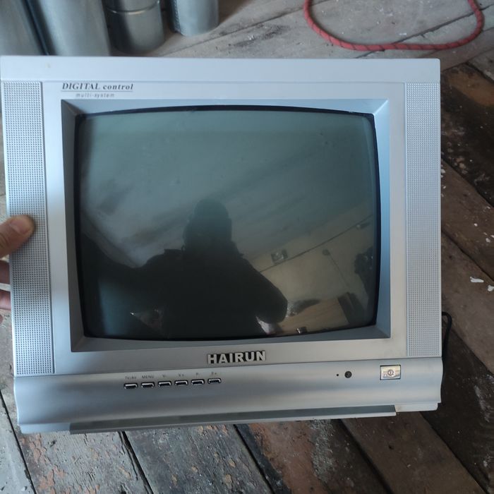 Продам рабочий телевизор