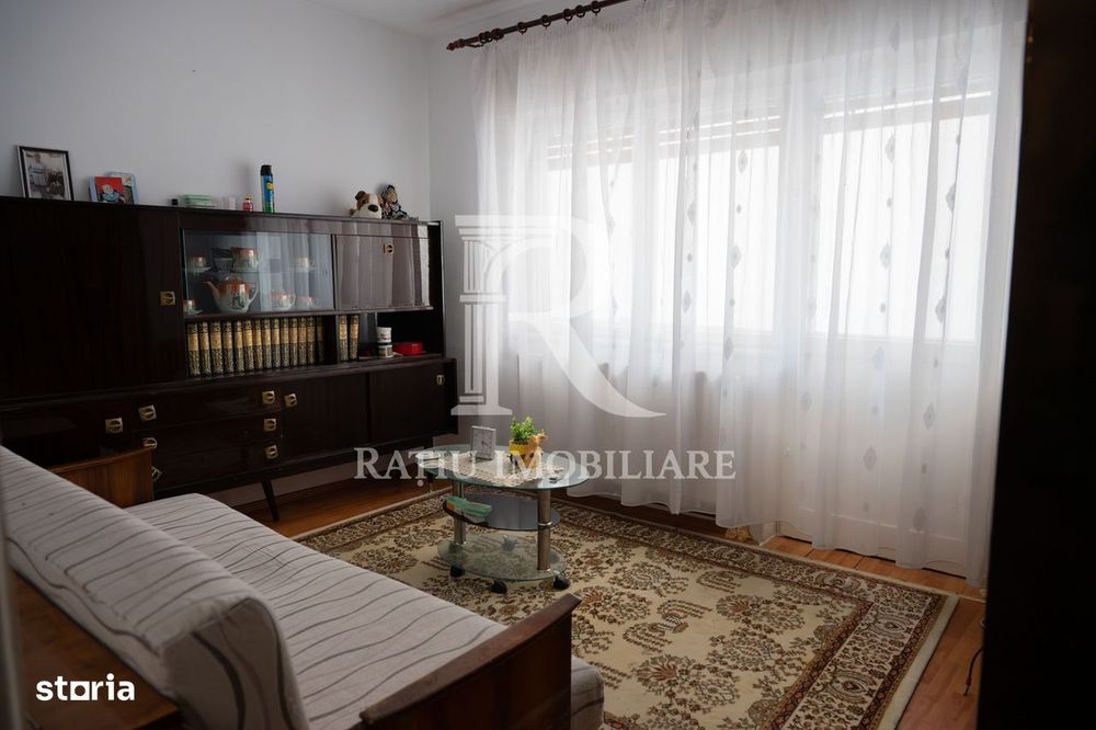 Apartament de colecție în centrul Marghitei | 4 camere | Garaj inclus