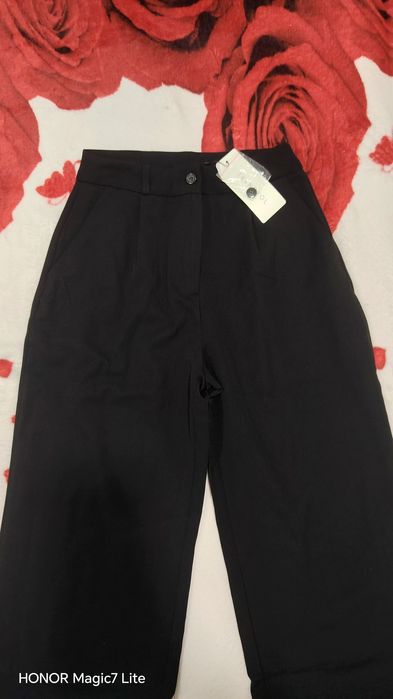 Pantalon negru elegant