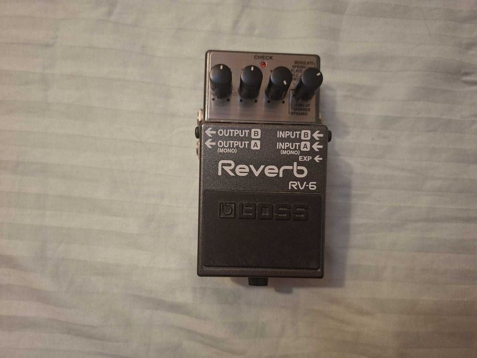 Pedala noua BOSS RV-6 Reverb pentru chitara electrica