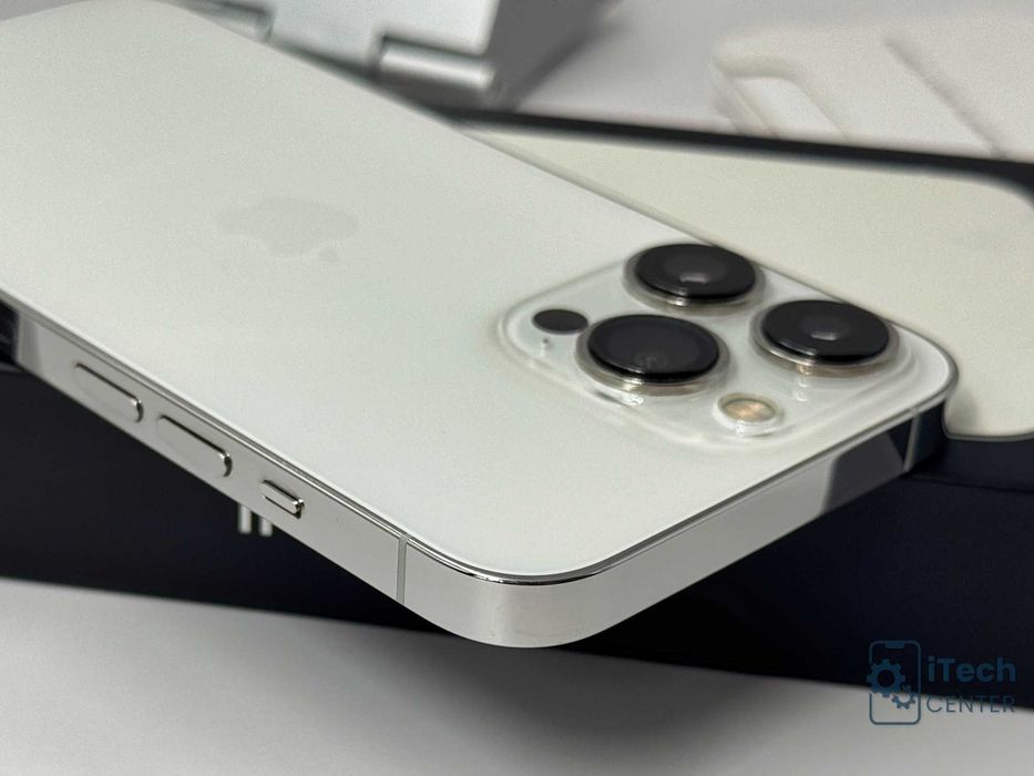 iPhone 13 Pro 128GB Silver, 100% батерия, НЕРАЗЛИЧИМ ОТ НОВ, 1г. ГАРАНЦИЯ!
