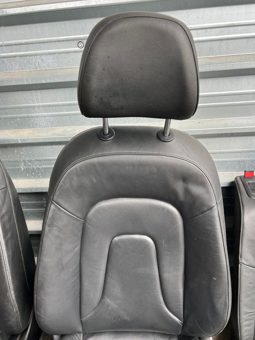 Салон Ауди AUDI A4 B8 черен кожа обикновен ном 209