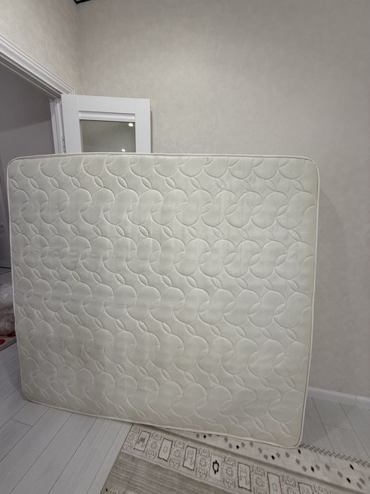 Матрас 200х180х18 б/у