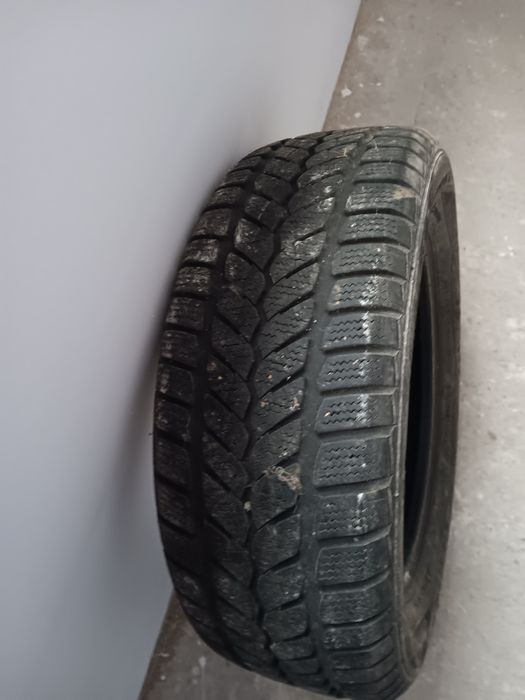 Cauciuc iarna 205 60   r 15