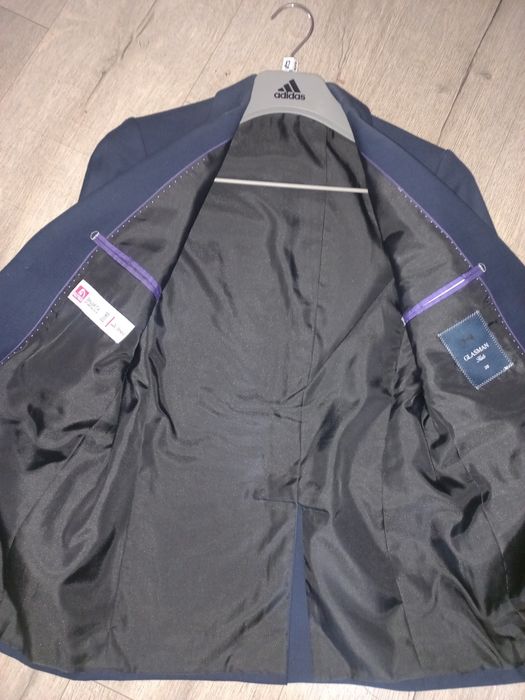 Продам пиджак Glassman, рубашка в подарок