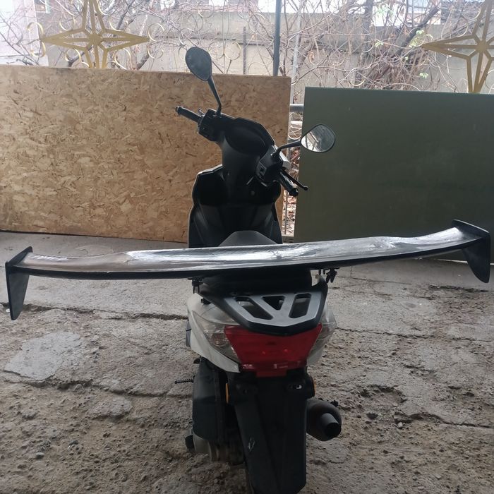 Срочно спойлердля авто. карбон оригинал!