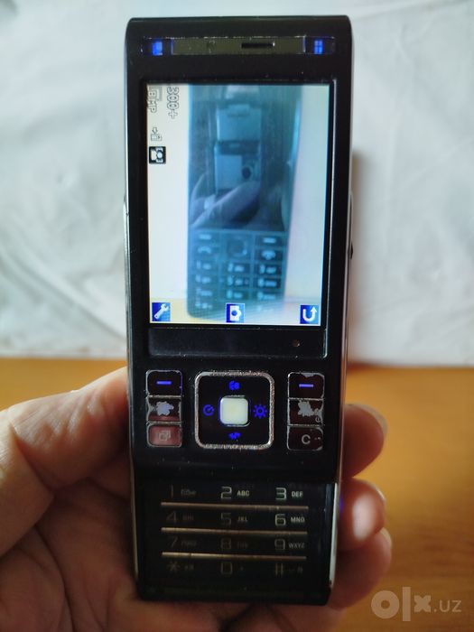 Продается Sony Ericsson C905