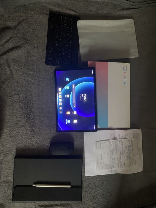 Vând pachet complet Lenovo Xiaoxin Pad Pro 12.7 inch – Stare impecabilă, ca nouă!