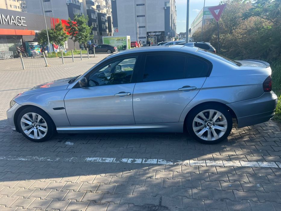 BMW 3 Series 2011 — imagine 2