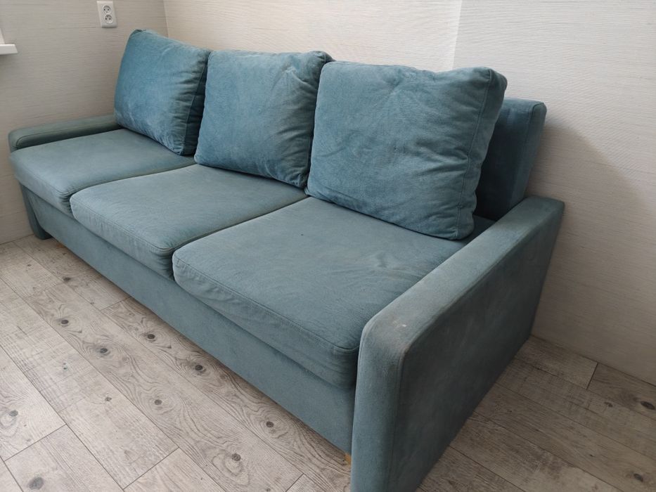 Диван. Самовывоз