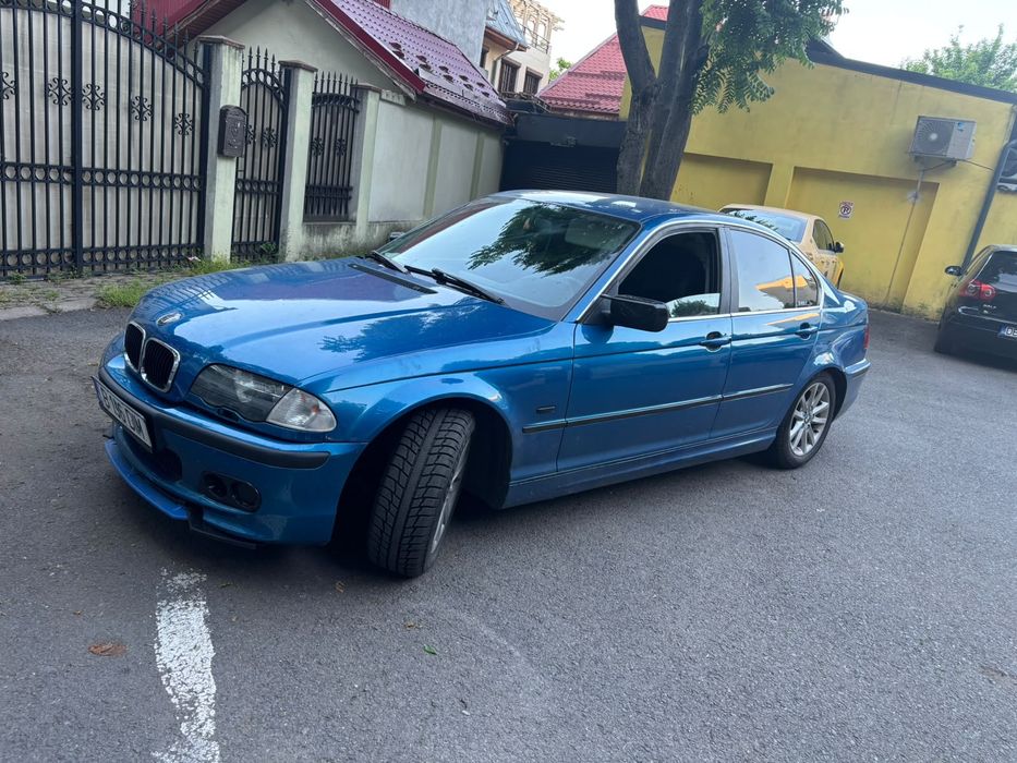 BMW e46 albastru