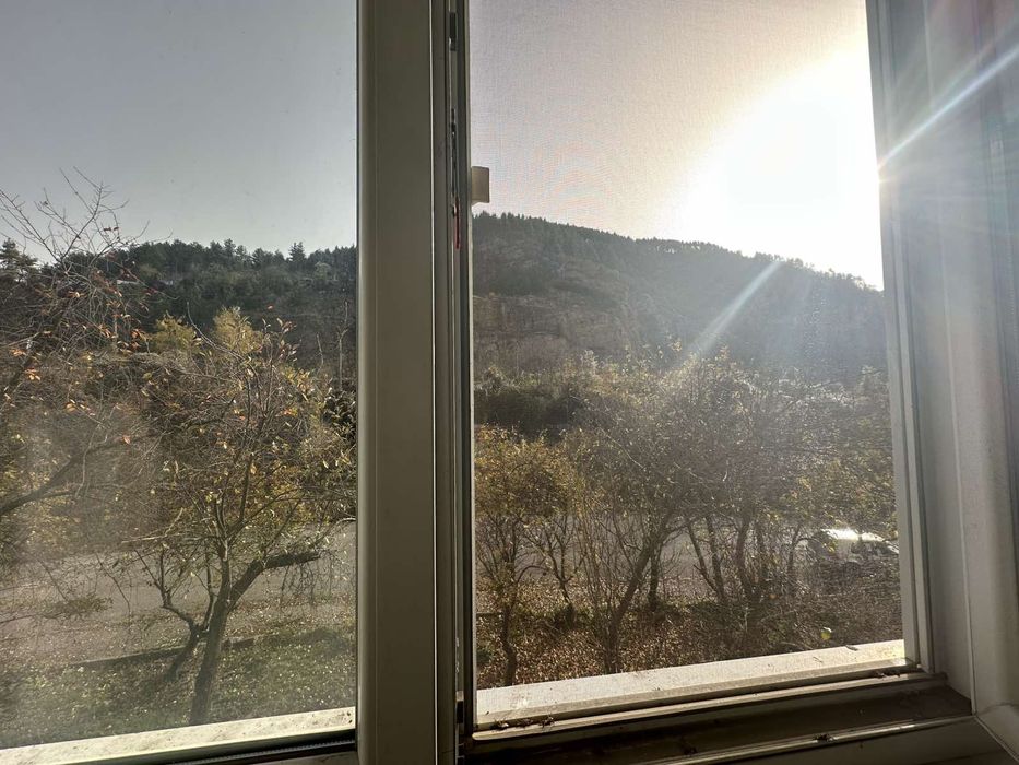 Продава се Двустаен апартамент в Перник, Център - 67 кв.м за 670 €/кв.м - Снимка #4