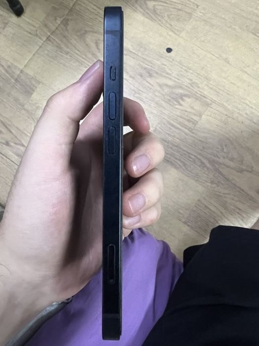 Продаётся Iphone 13