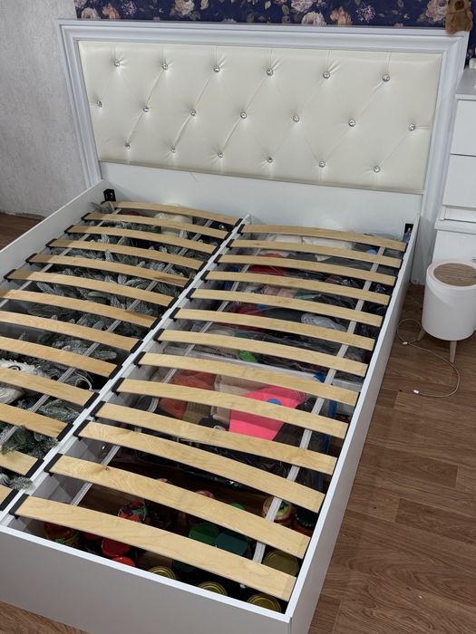 Продаю кровать двухспалка 160х200