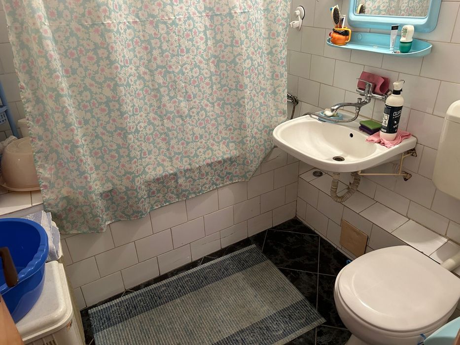 Apartament 3 camere decomandat , Sector 3 , Nicolae Grigorescu,1984