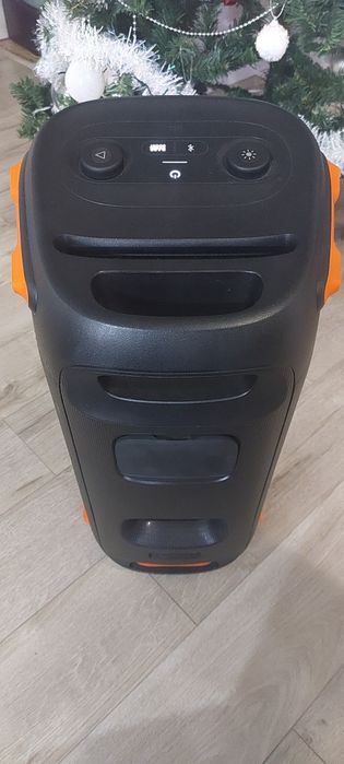 Vând boxa jbl  partybox  110