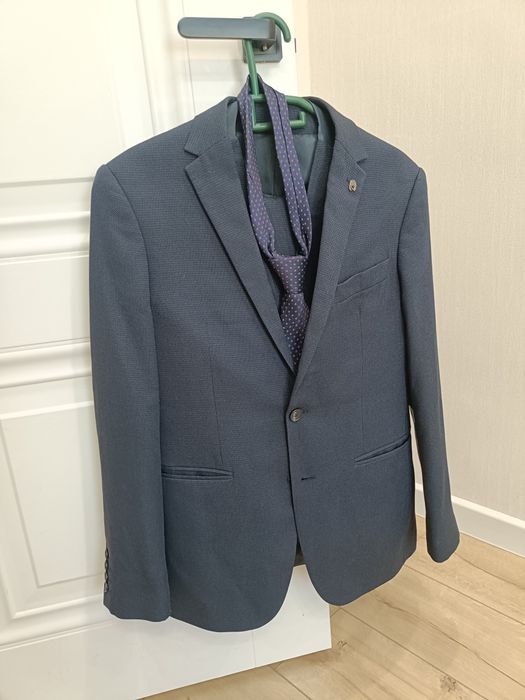 Продам костюм шалбар тройка