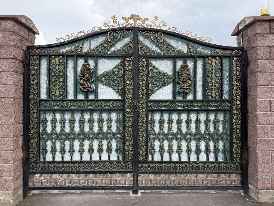 Продаю ворота с калиткой