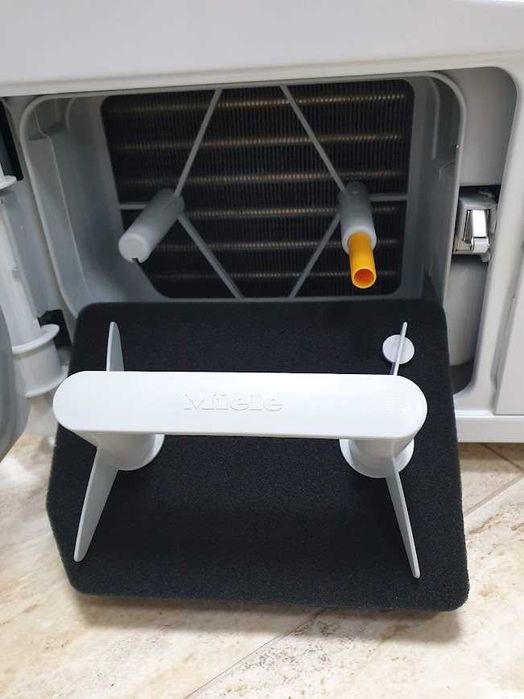 Пара Miele Сушилня с термопомпа Миеле 12м Гаранция