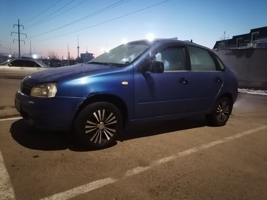 Ассалому алейкум. Здравствуйте. Продаётся лада калина сотилади.