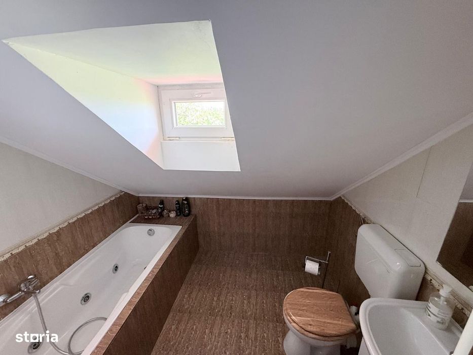 Vand casa 5 camere in Cruceni 15 min de Centrul Aradului ID: 44925