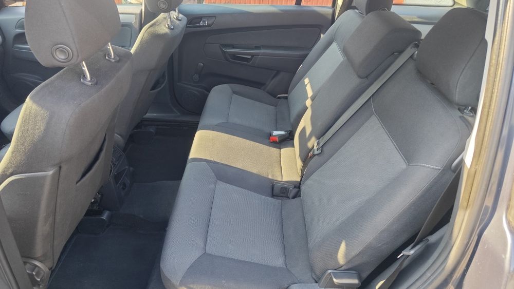 Opel zafira 1.8i/140kc.