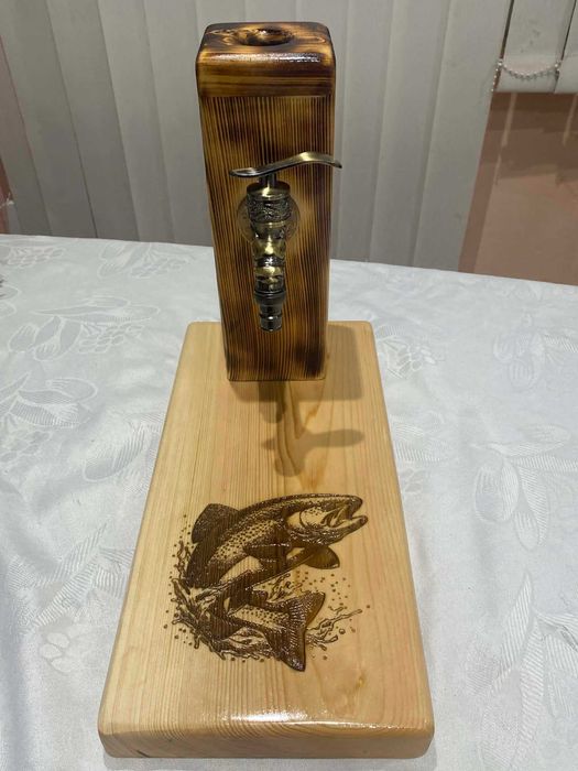 Диспенсър за бутилка алкохол