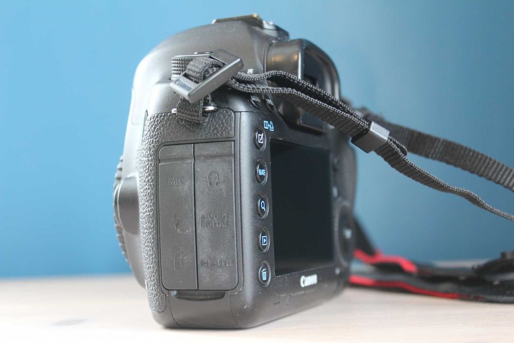 Фотоапарат Canon 5D mk3 / Canon 5D Mark iii на 37K кадъра