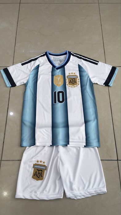 Детски футболен екип Лео Меси