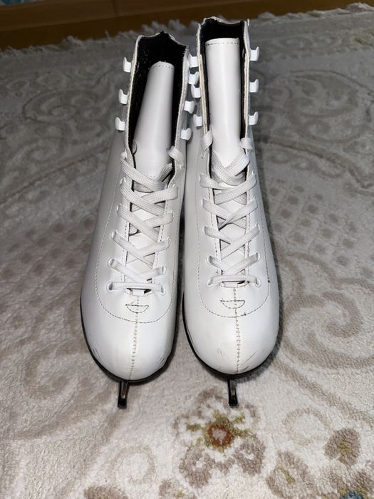 Продам коньки б/у