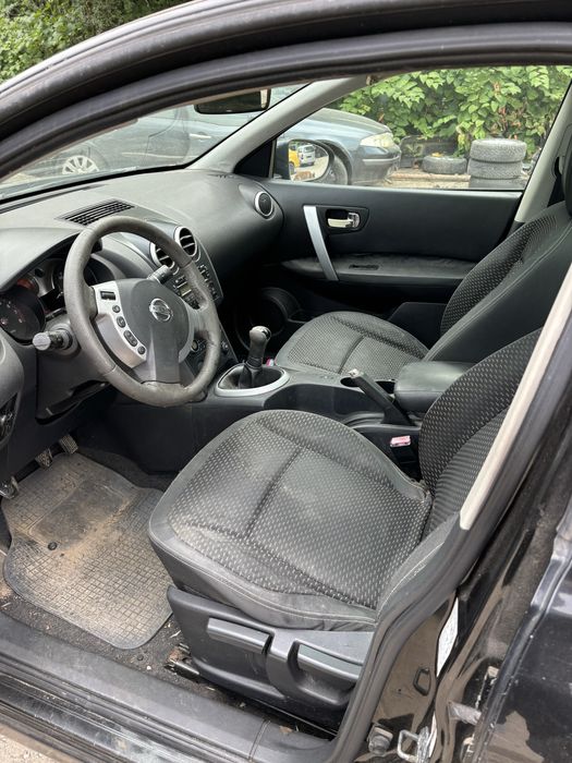 Нисан Кашкай 2.0 бензин на части