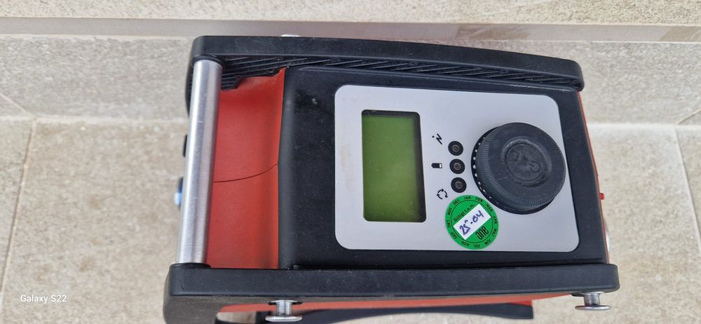 Pompa hidraulica compacta cu baterie