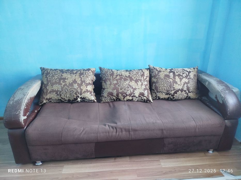 ДИВАН ДАРОМ!  Желательно забрать сегодня!!!
