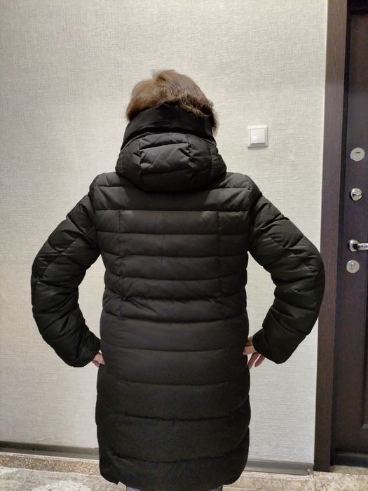 Женский удлиненный пуховик