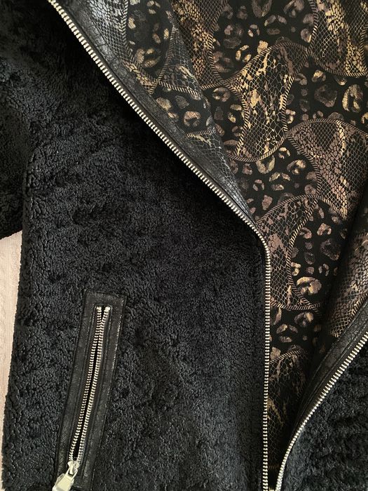 Каракулевое пальто каракуль с капюшоном