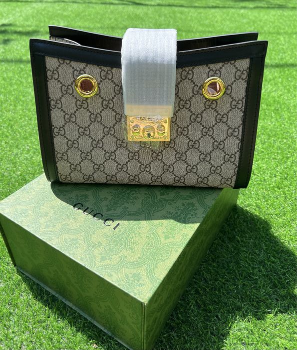 Сумка Gucci Padlock GG mid size