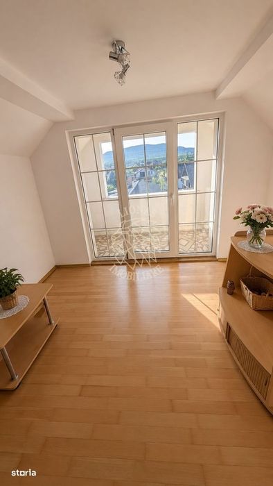 Apartament 3 camere 78 mp-2 balcoane-curte-parcare-Calea Moldovei — fotografia 1