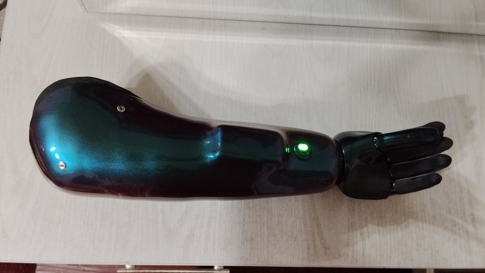 Бионический протез