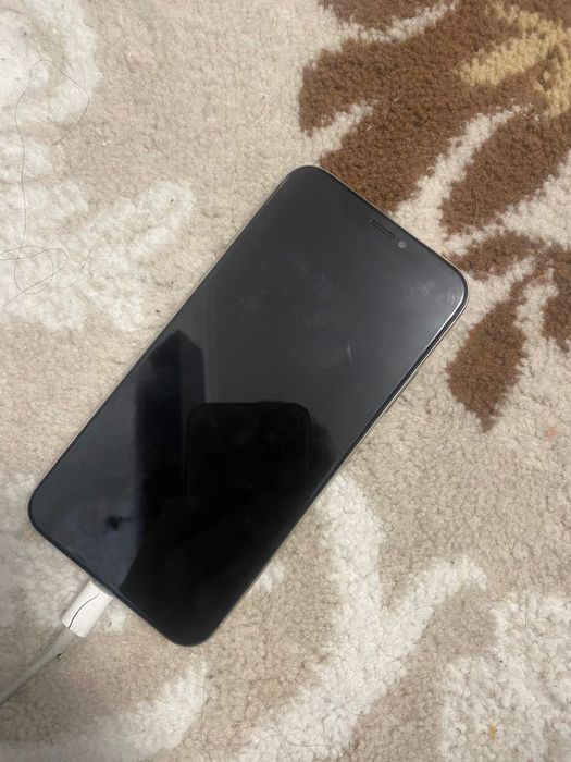 продам айфон х акб 70%