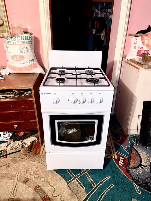 Продам газ плиту
