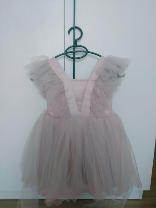 Продам детские платья