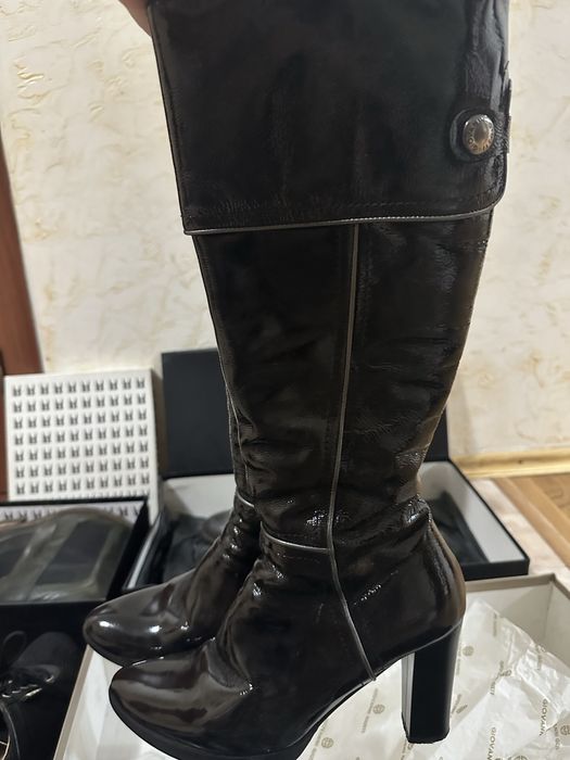 Продам женскую обувь