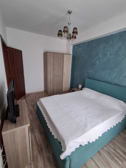 Inchiriez apartament