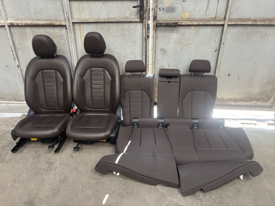 Салон BMW G20...