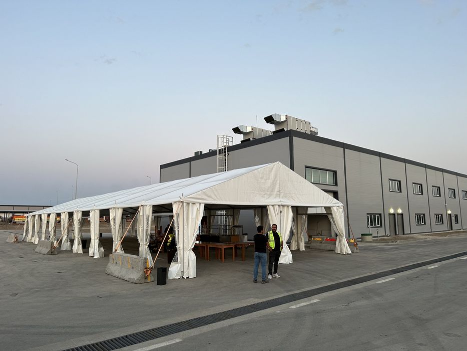 Продадим шатер 10х30