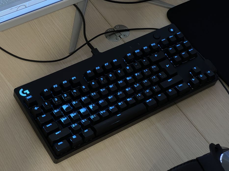 Клавиатура Logitech G PRO